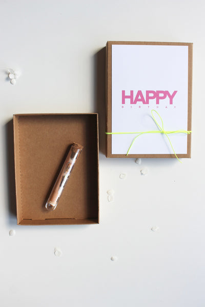 Neon Geschenkverpackung zum Geburtstag "happy birthday"